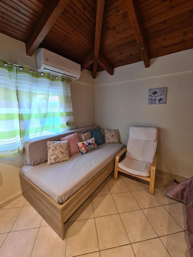 Semelia'S Guest House Spáta Екстериор снимка