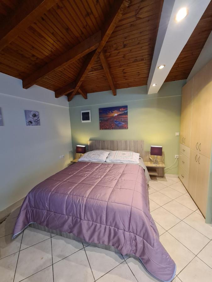 Semelia'S Guest House Spáta Екстериор снимка